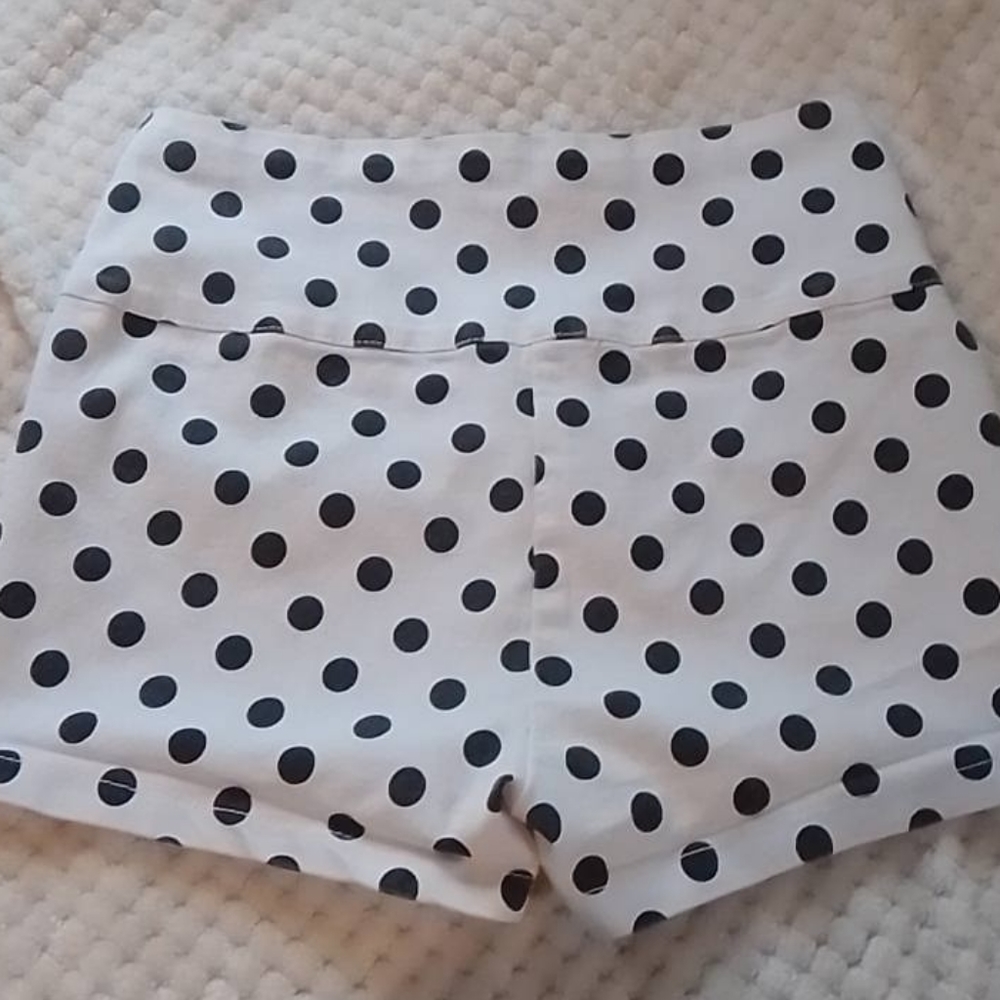 36point5 shorts. - Picture 4 of 4